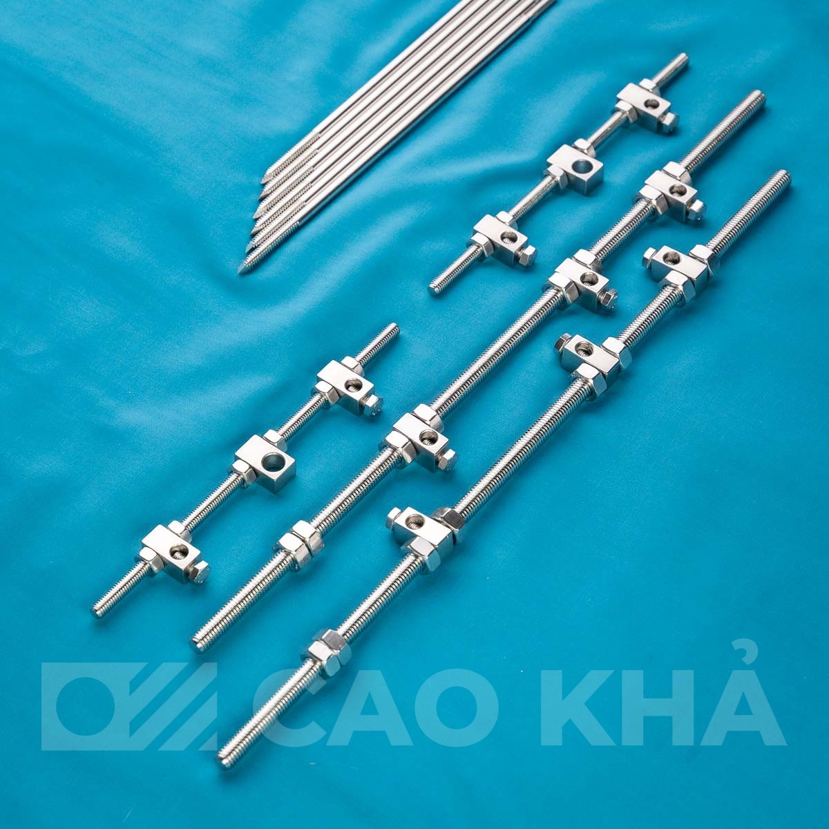 Cố định ngoài chữ T - góc nhìn chính