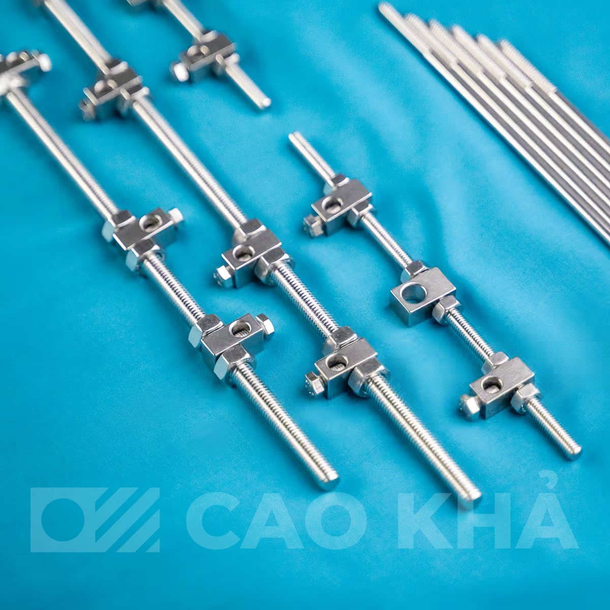 Cố định ngoài chữ T - góc nhìn 2